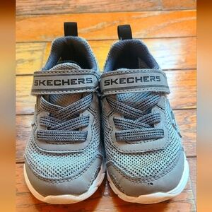 Sketchers Toddler Sneakers Size 6 Blue and Grey